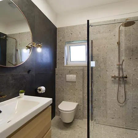 Villa Enjoy - Private Heated Pool, Soccer, Foodbal Split
