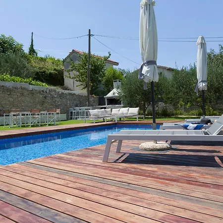 Vila Enjoy - Private Heated Pool, Soccer, Foodbal Split